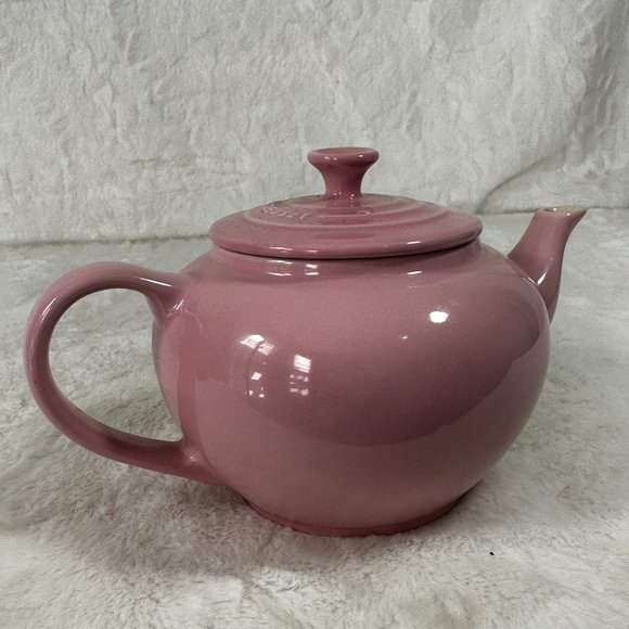 Le Creuset Other - Le Creuset Classic Stoneware Teapot Chiffon HTF Pink Collectible color